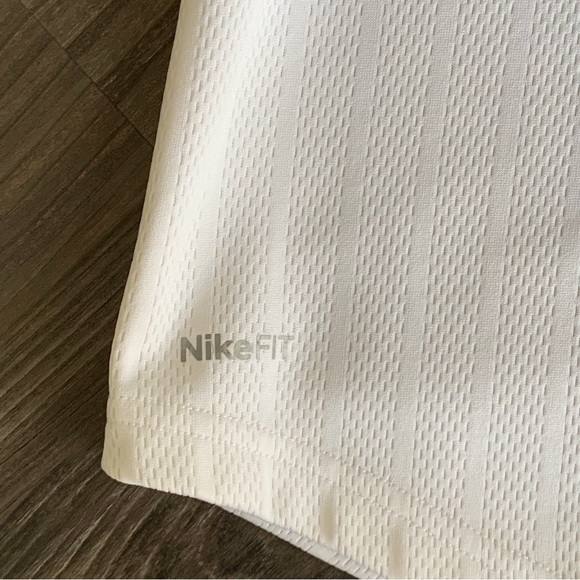 Mens Nike Team Training Duel Color Shirt - Picture 3 of 7